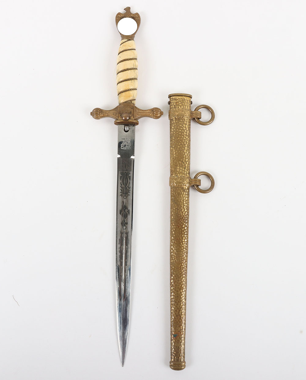 #134 – Deluxe Model WW2 German Kriegsmarine Officers Dress Dagger by Carl Eickhorn, Solingen