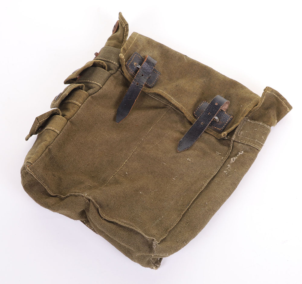 #169 – WW2 GERMAN WEHRMACHT PIONEER BAG FOR 2 1 KG CHARGES & 4 AMMO CLIPS