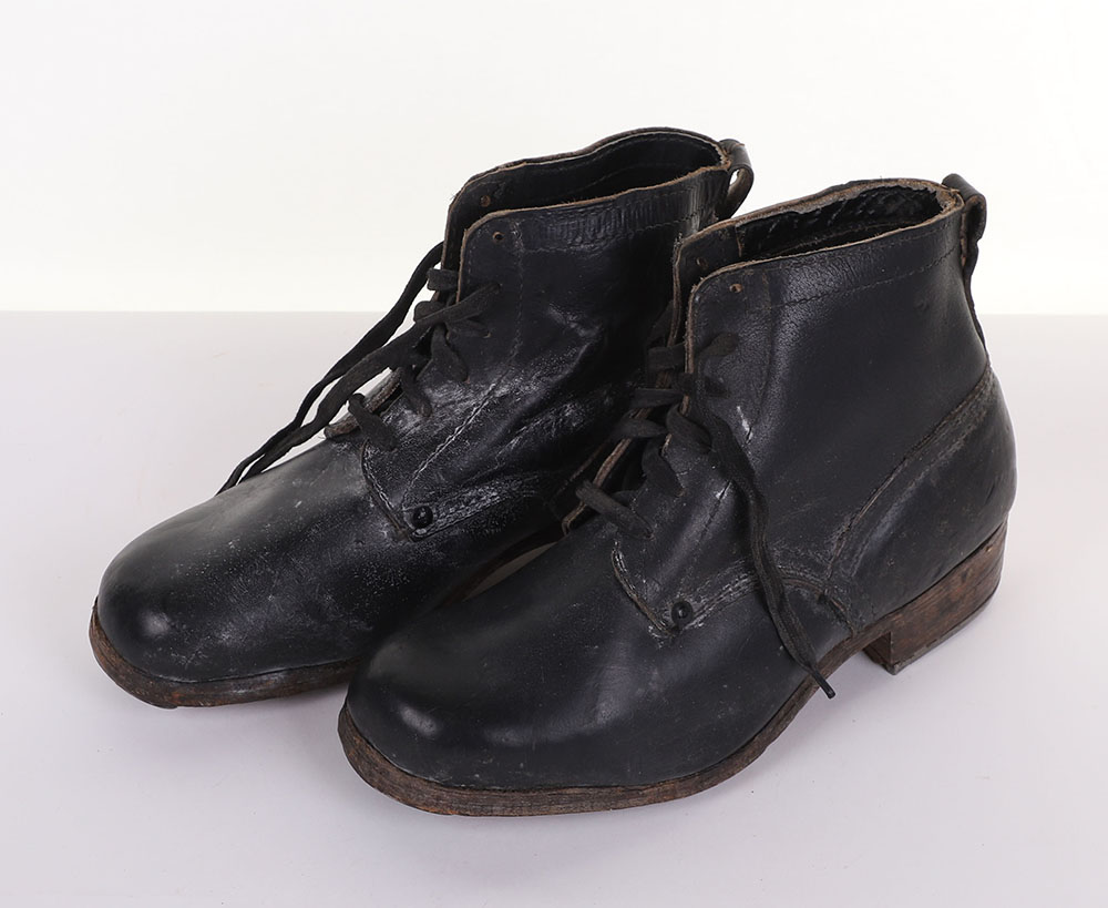 #175 – WW2 GERMAN WEHRMACHT LOW QUARTER COMBAT BOOTS, BLACK LEATHER W/ HOBNAILS