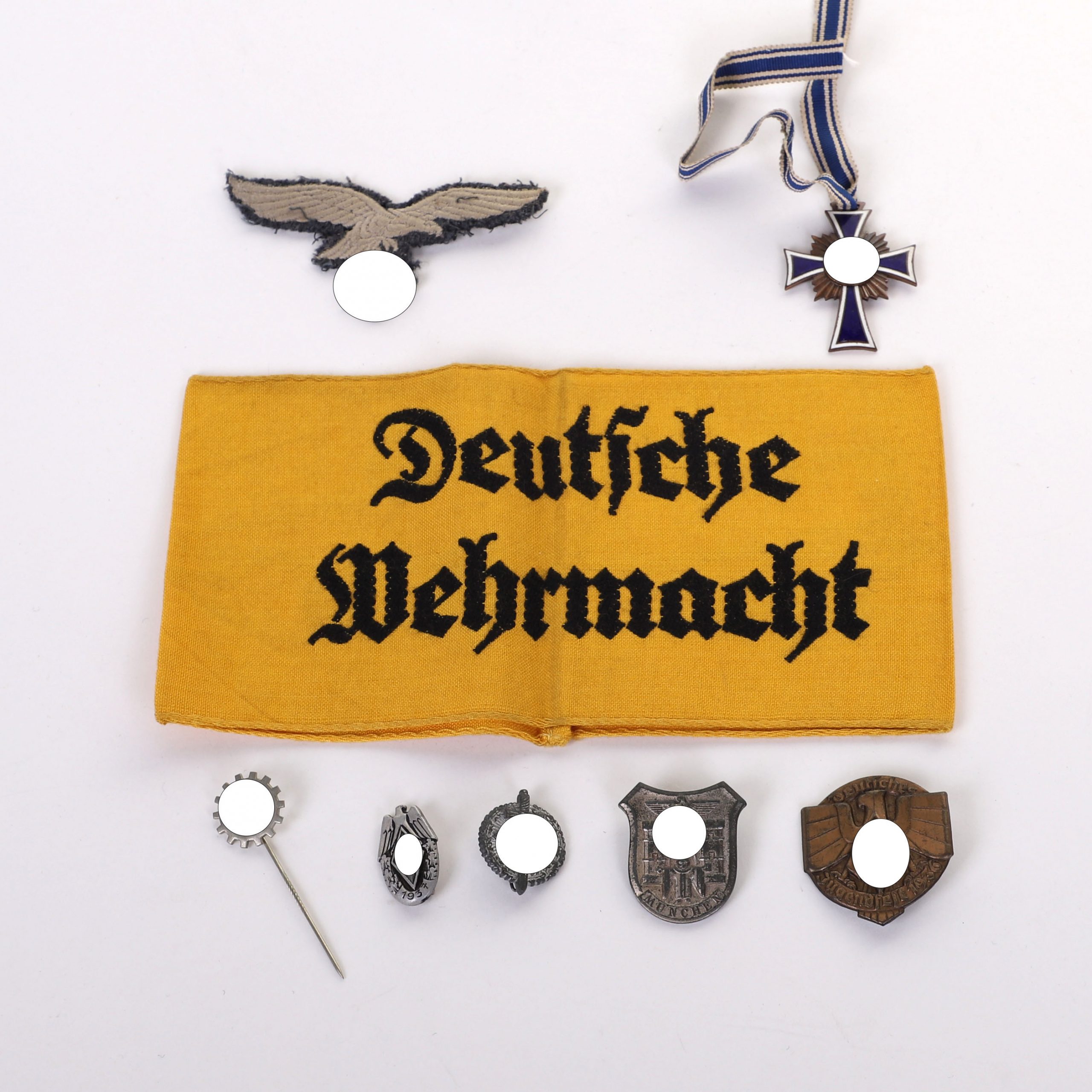 #358 – WW2 GERMAN INSIGNIA AND MEDAL GROUPING