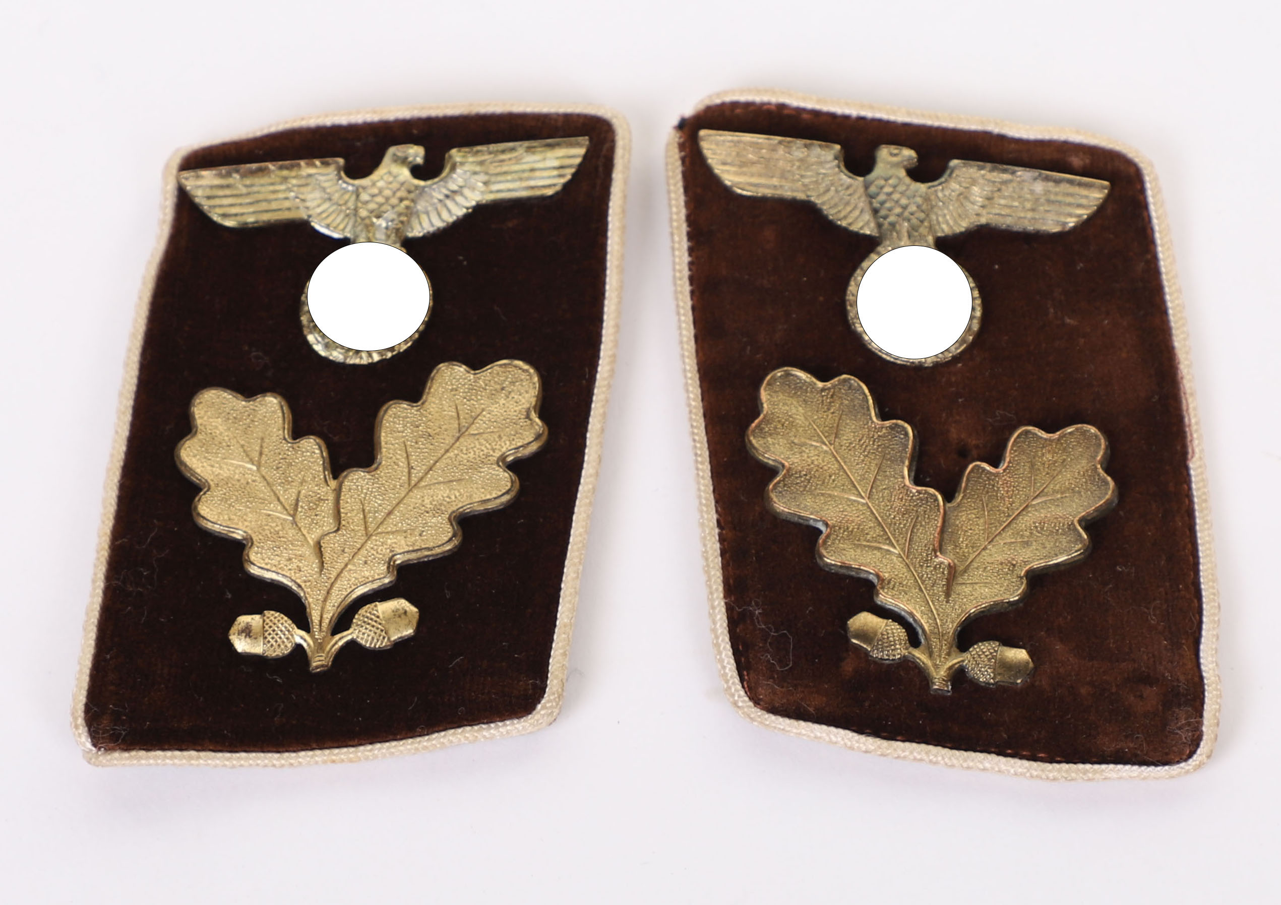 #362 – PAIR OF THIRD REICH NSDAP KREISLEITUNG COLLAR PATCHES