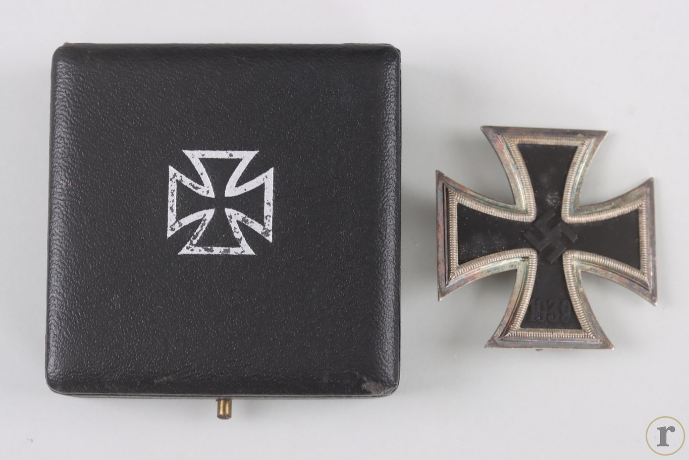 #74-1297 – 1939 Iron Cross 1st Class, maker marked 65, Klein & Quenzer + case