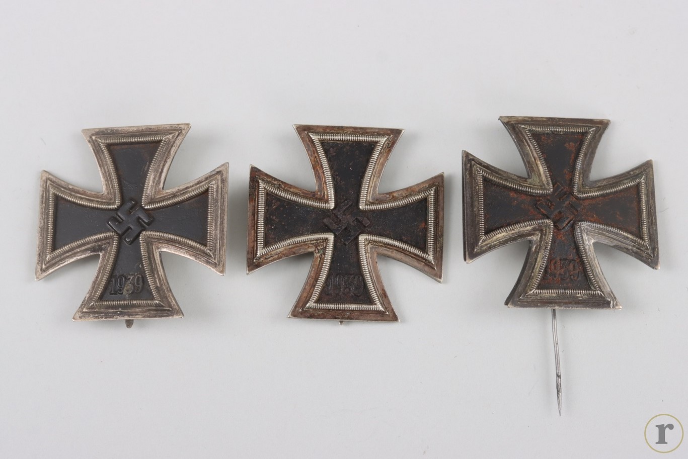 #74-1315 – 3 x 1939 Iron Cross 1st Class