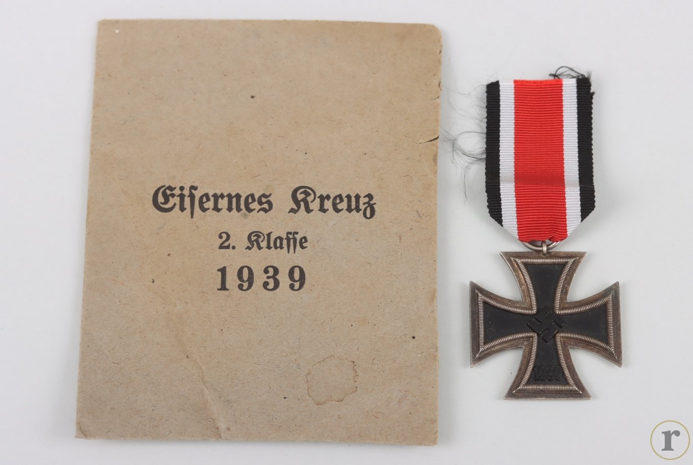 #74-1326 – 1939 Iron Cross 2nd Class unmarked + pouch