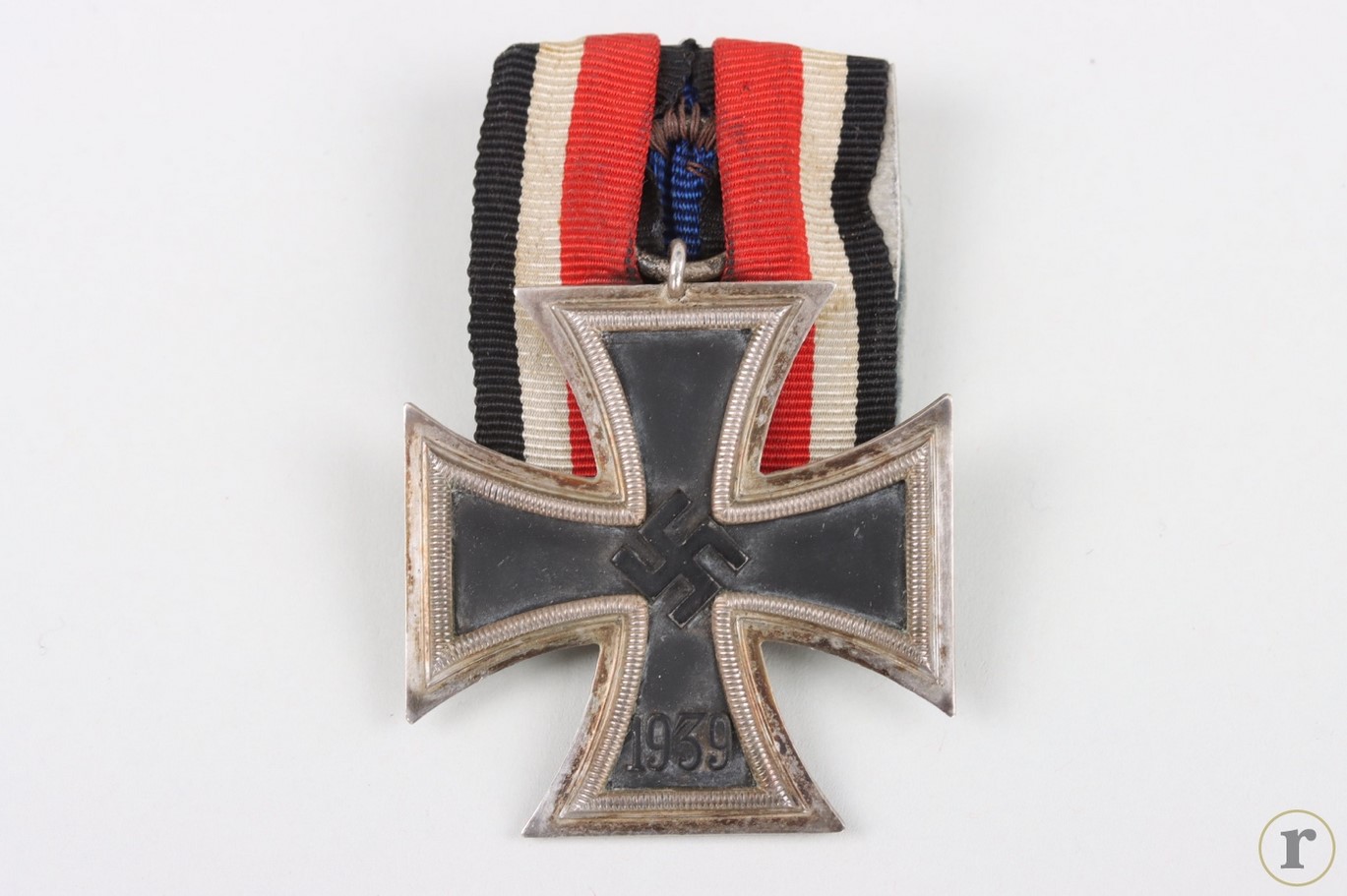 #74-1332 – 1939 Iron Cross 2nd Class KLein & Quenzer on single mount