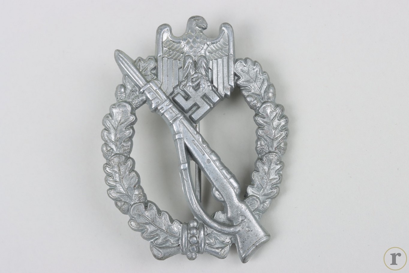 #74-1382 – Infantry Assault Badge in Silver