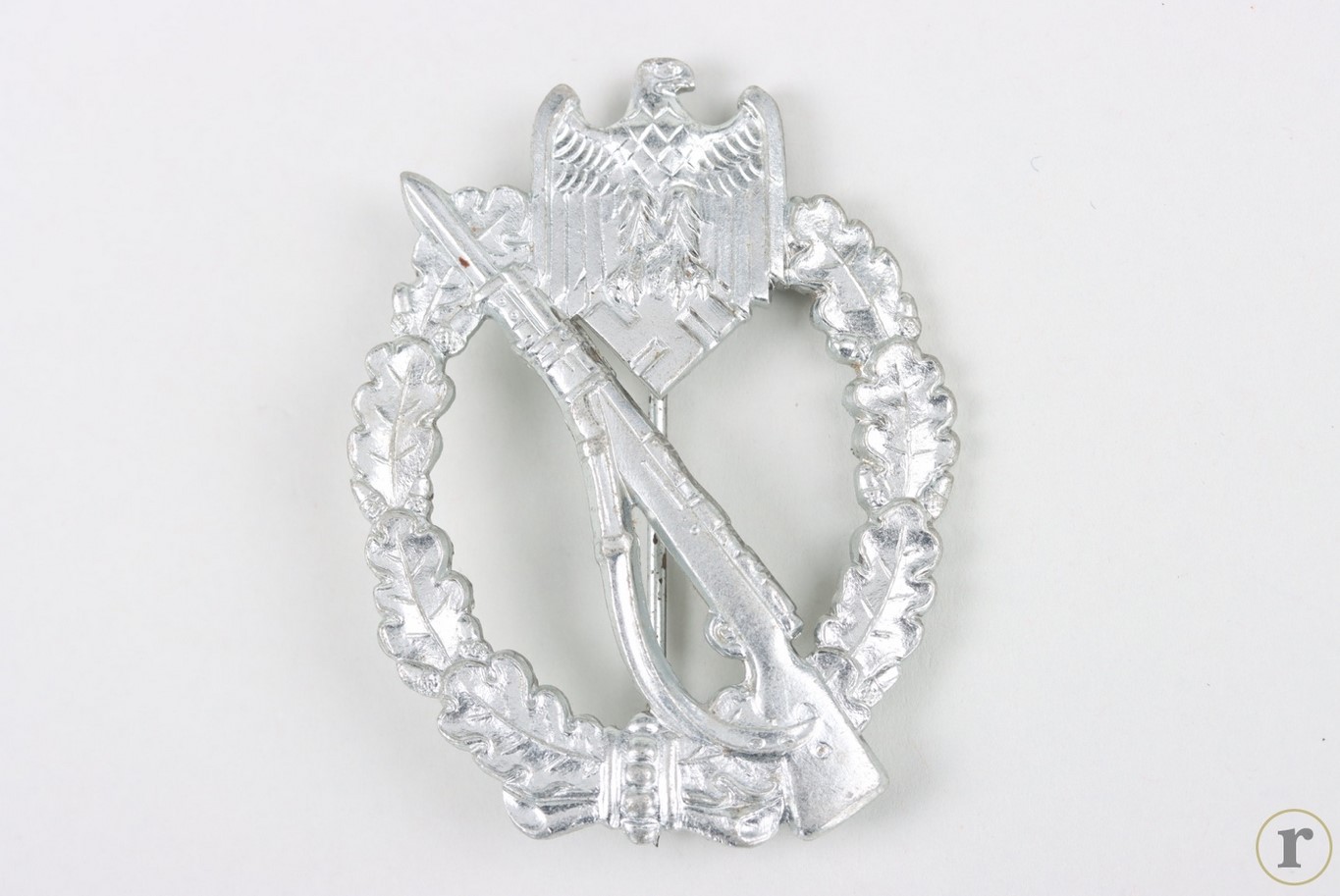 #74-1391 – Infantry Assault Badge in Silver ‘Deumer’