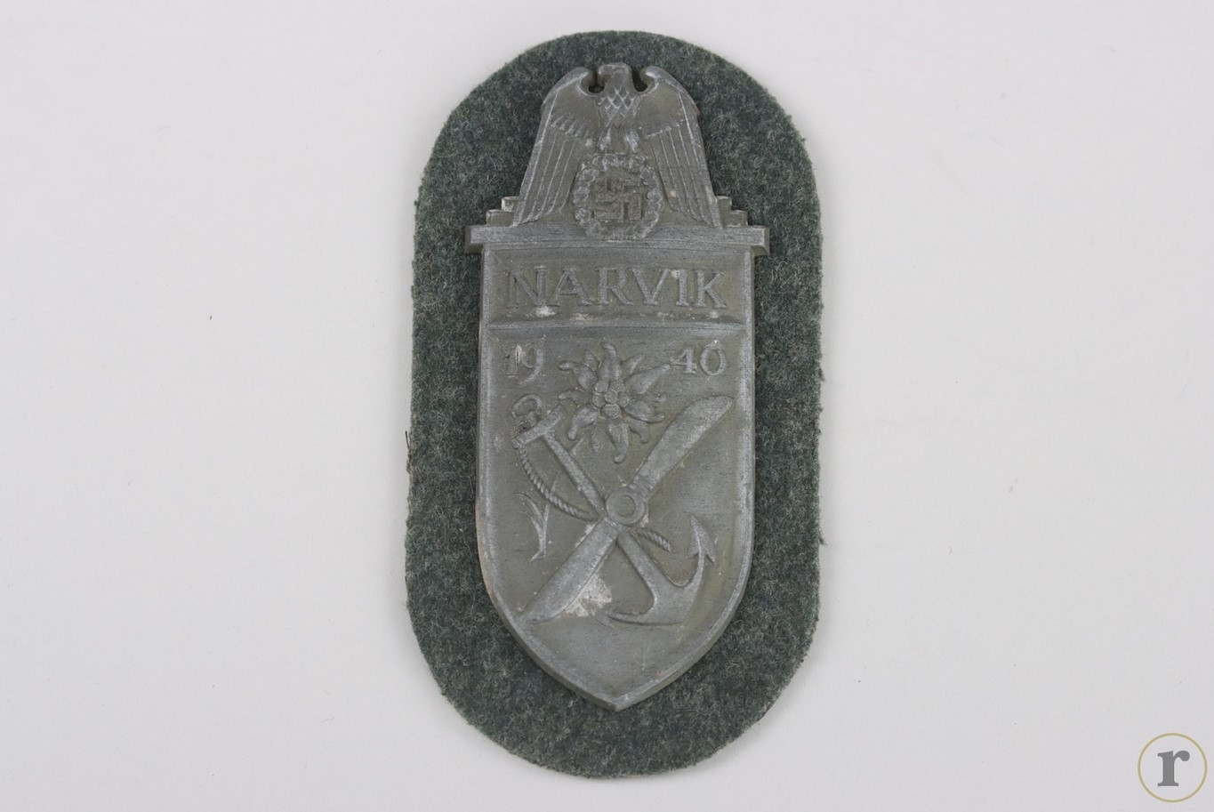 #74-1535 – Heer Narvik Shield