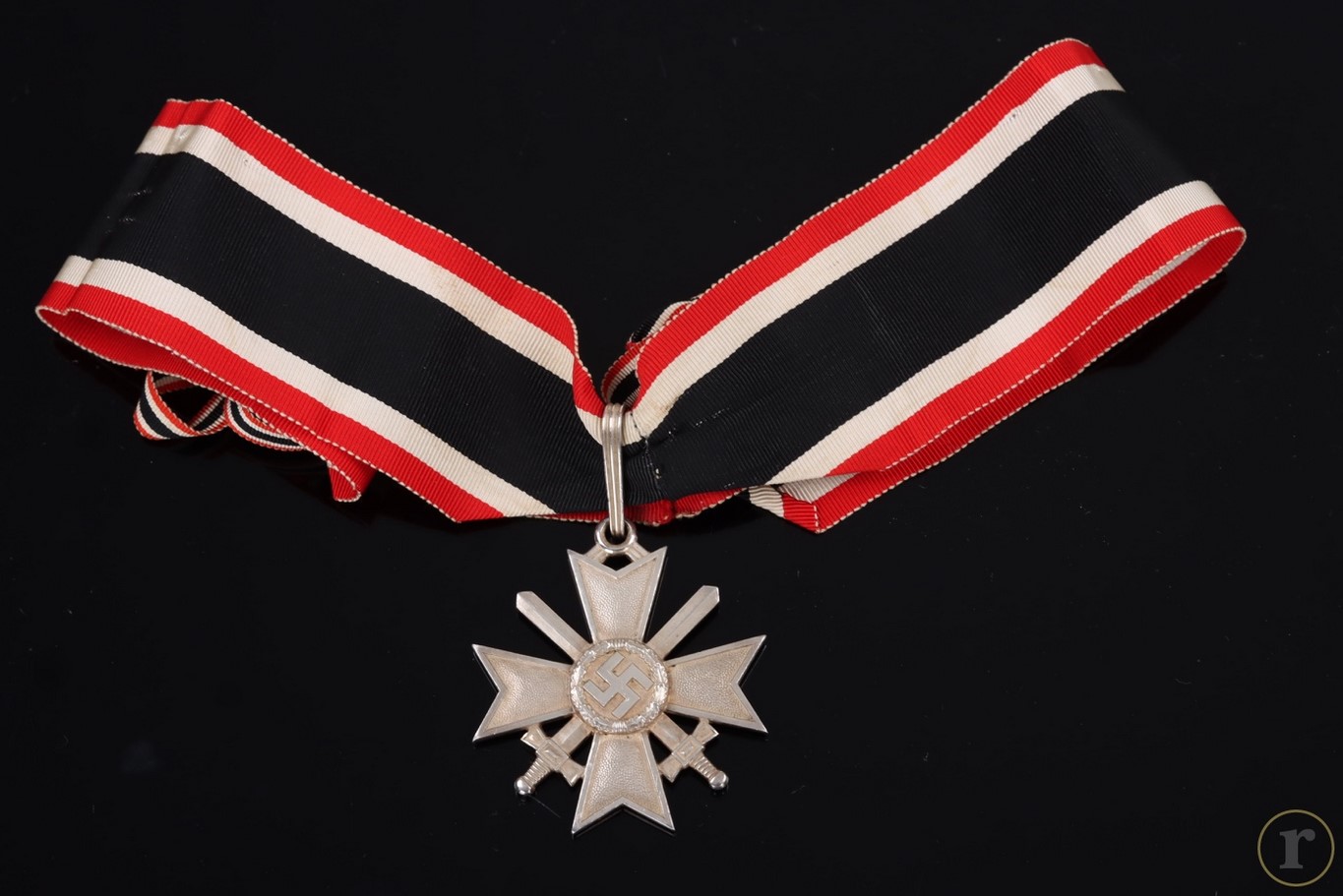 #74-1552 – Knight’s Cross of the War Merit Cross with Swords, Deschler ‘1’, ‘900’