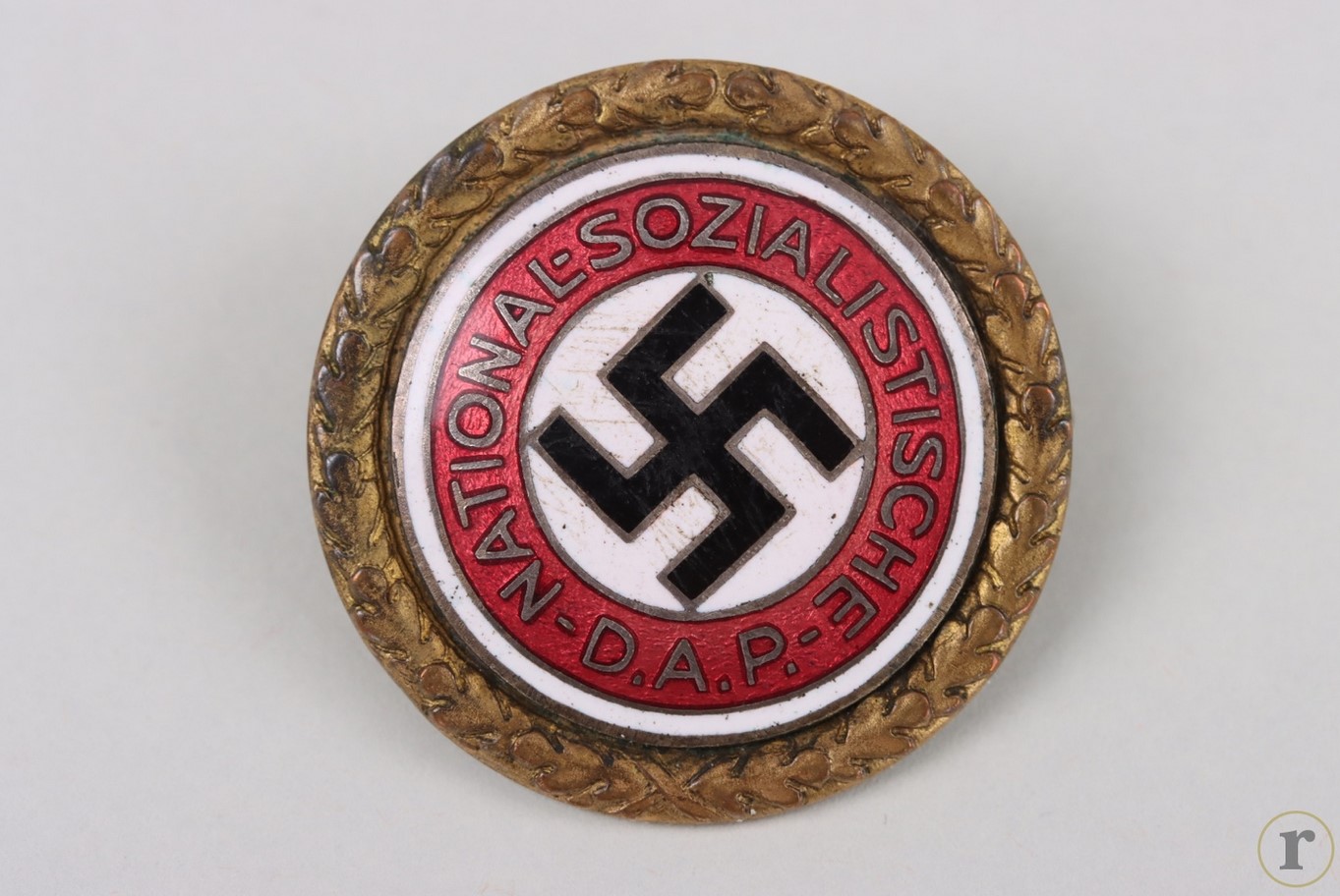 #74-1606 – NSDAP Golden Party Badge ‘39734’ – large type (Deschler)