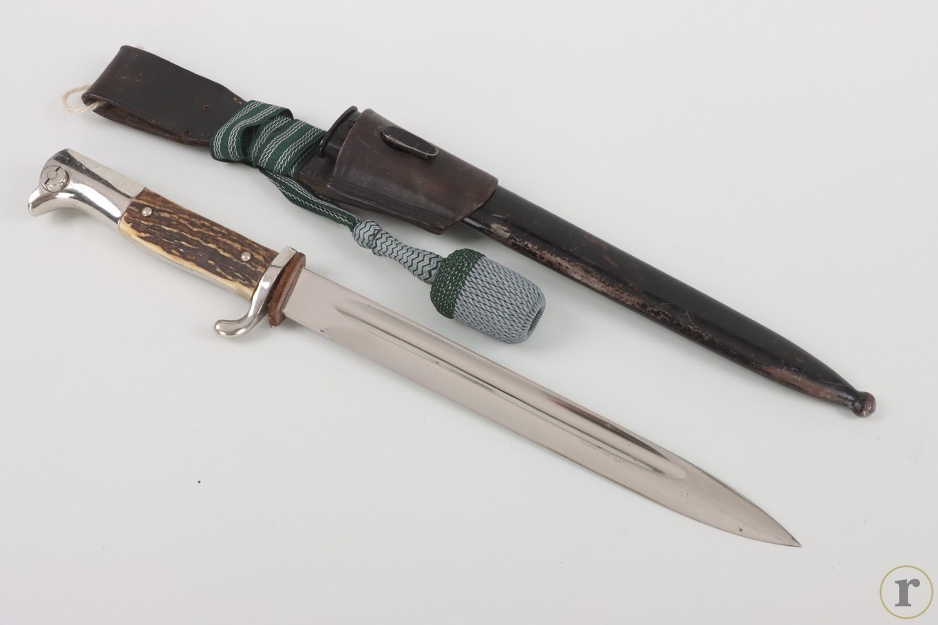 #74-1226 – Gebirgsjäger dress bayonet KS 98 with horn grip and portepee