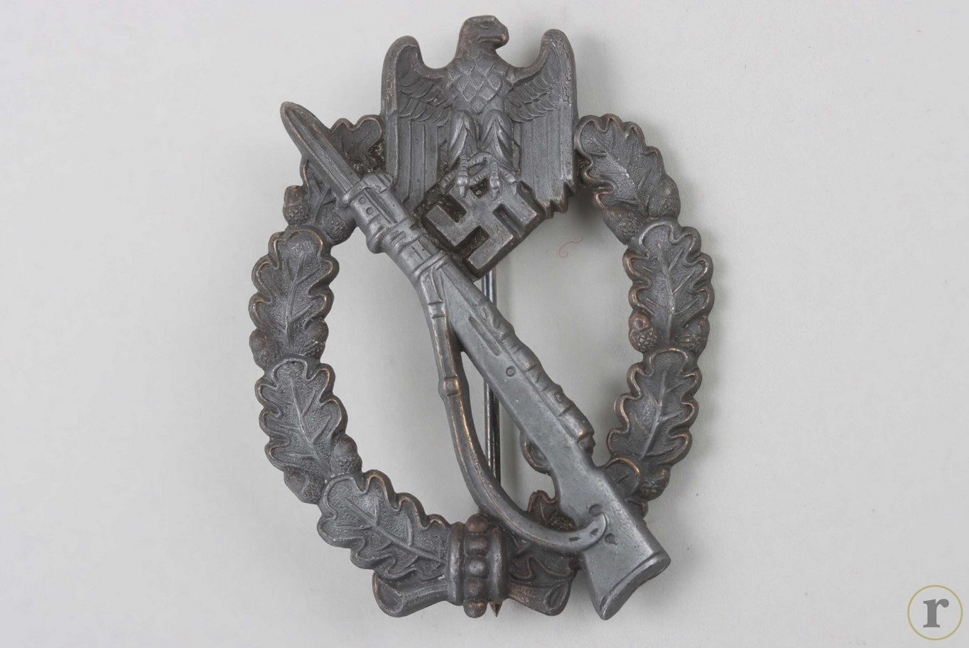 #75-1537 – Infantry Assault Badge in Silver