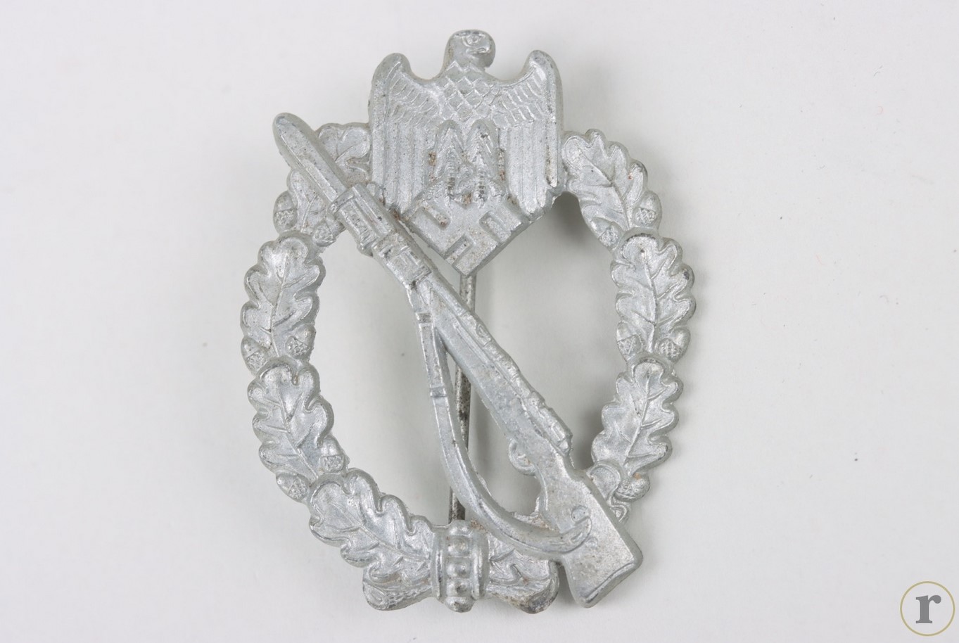 #75-1538 – Infantry Assault Badge in Silver ‘Assmann’