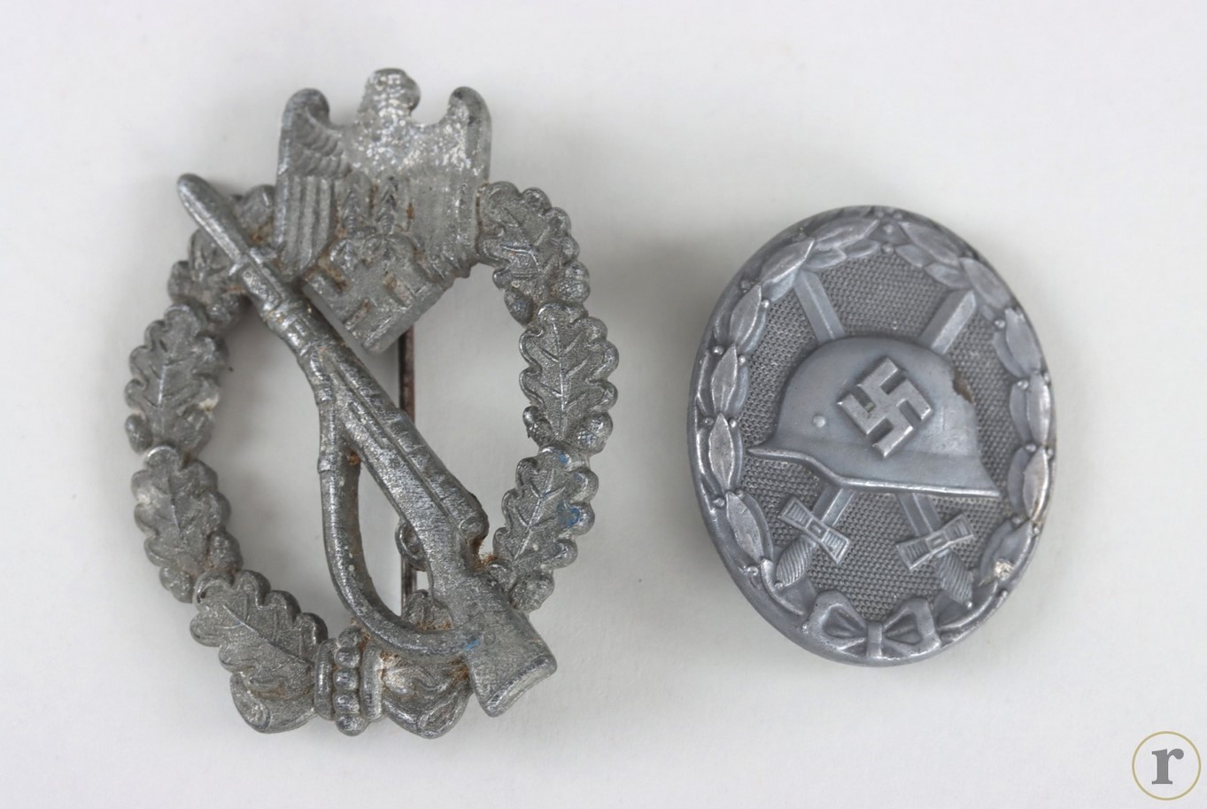 #75-1550 – Wound Badge in Silver ‘4’ and Infantry Assault Badge in Silver