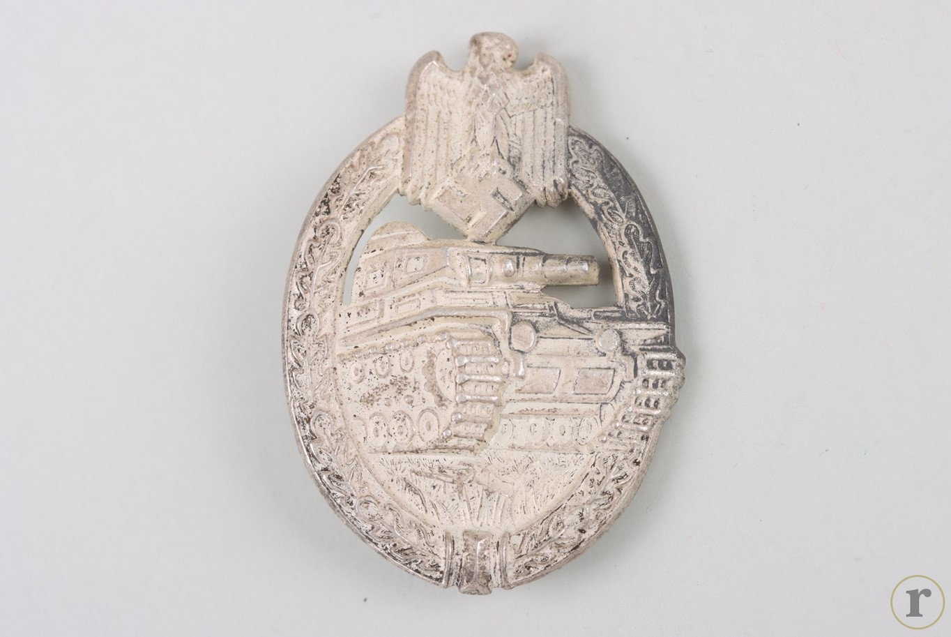 #75-1558 – Tank Assault Badge in Silver ‘Aurich’