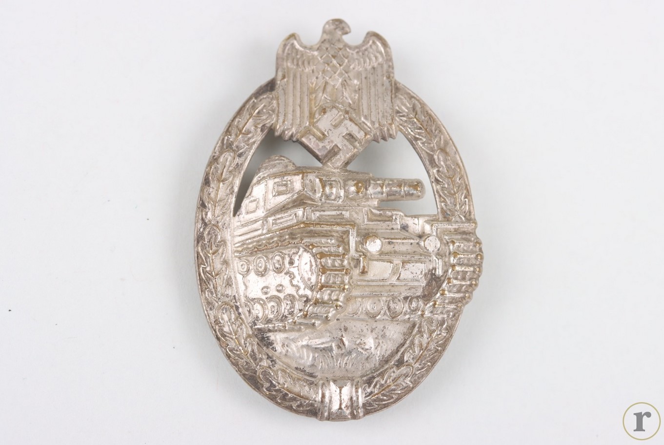 #75-1559 – Tank Assault Badge in Silver ‘O.Schickle’