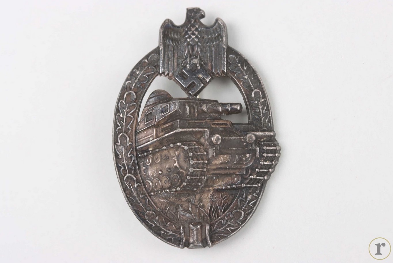 #75-1560 – Tank Assault Badge in Silver ‘A. Scholze’