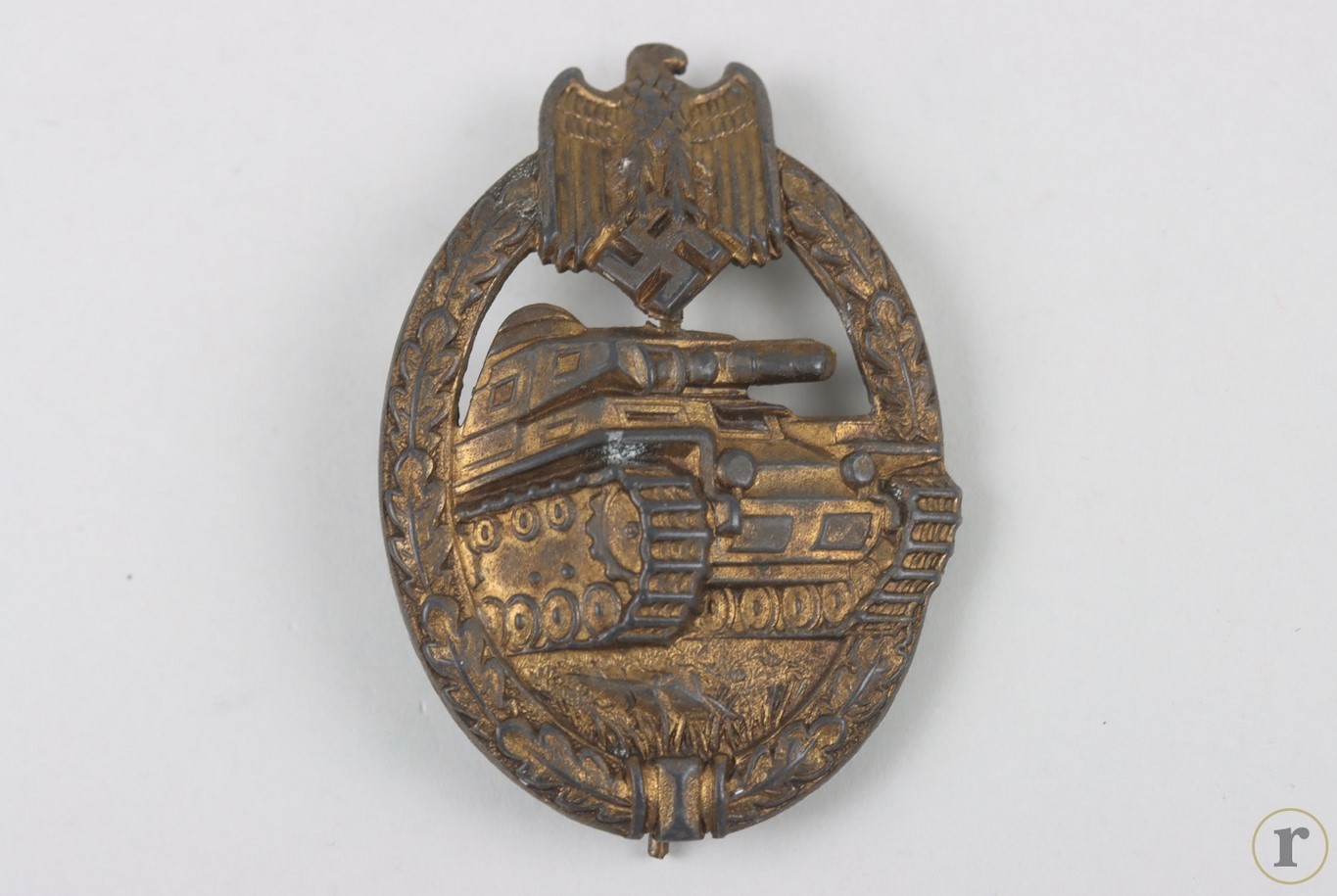 #75-1572 – Tank Assault Badge in Bronze ‘Juncker’