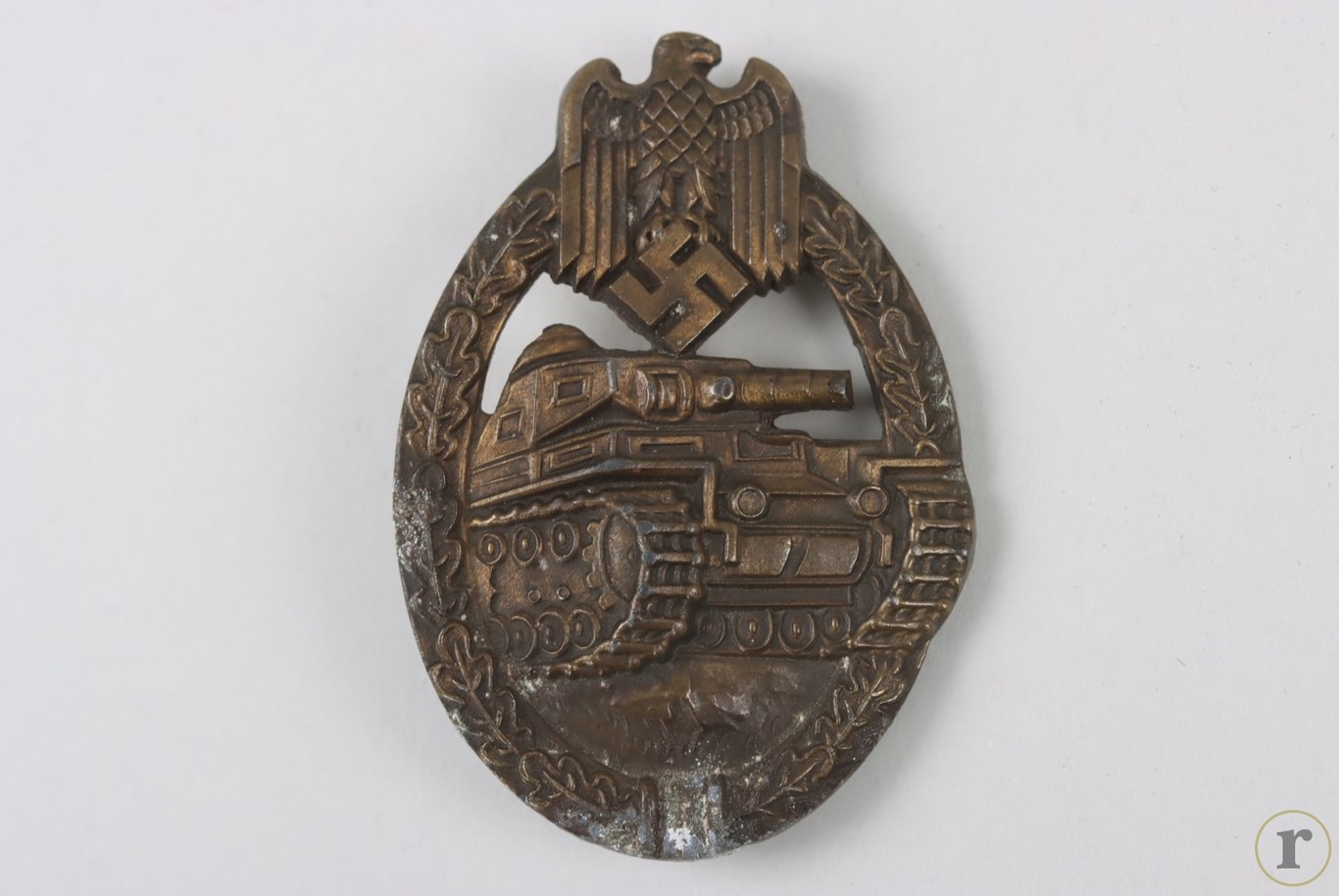 #75-1573 – Tank Assault Badge in Bronze ‘EWE’