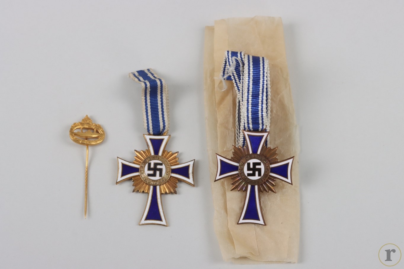 #75-1723 – Miniature to U-Boot War Badge 1918 and two Mothers’ Crosses