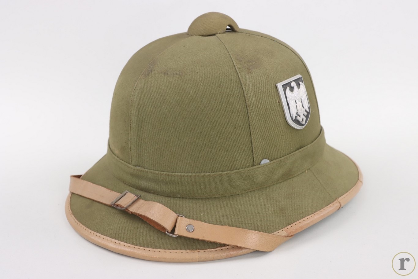 #75-0272 – Luftwaffe Tropical pith helmet with Wehrmacht shields