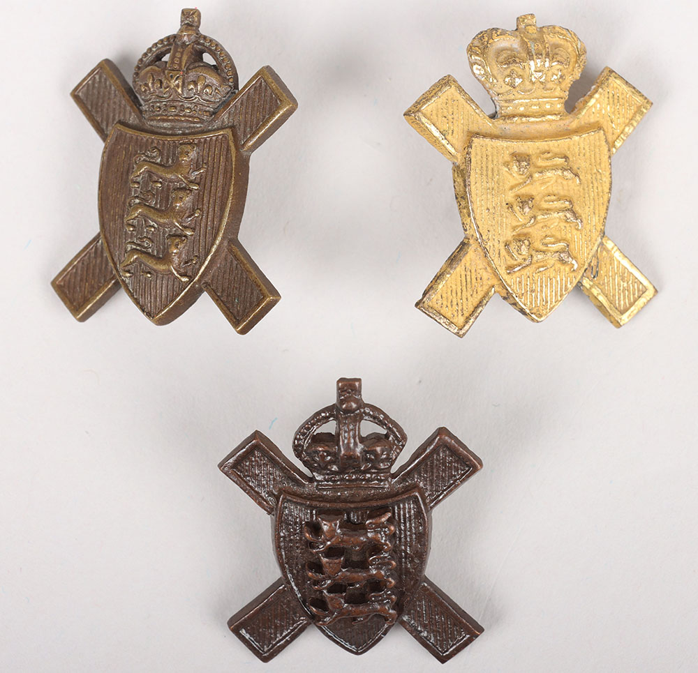 #210 – Channel Islands 3x Royal Jersey Light Infantry Cap / Collar Badges