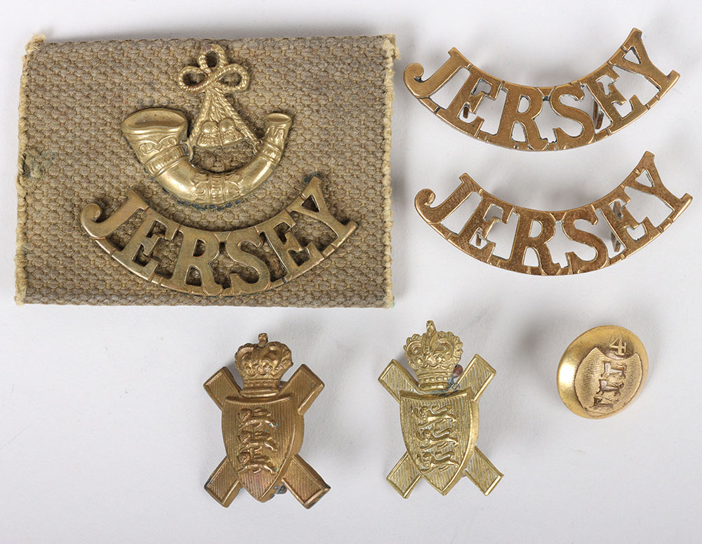 #214 – Grouping of Royal Jersey Light Infantry Badges