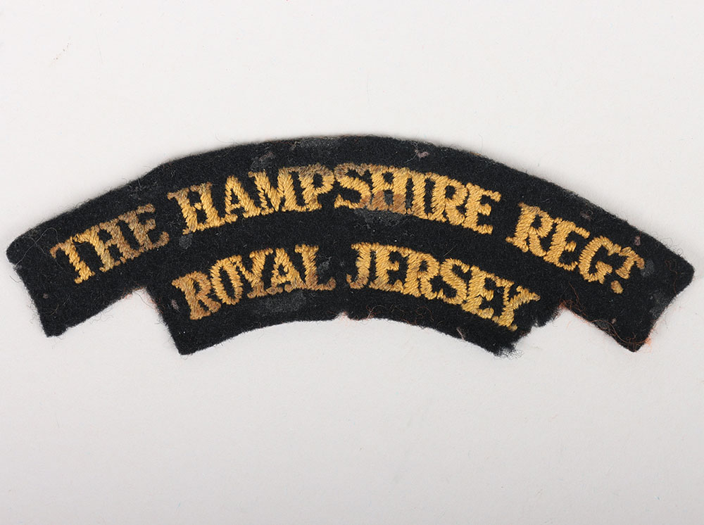 #215 – Rare Unofficial 11th Battalion The Hampshire Regiment Royal Jersey Cloth Shoulder Title