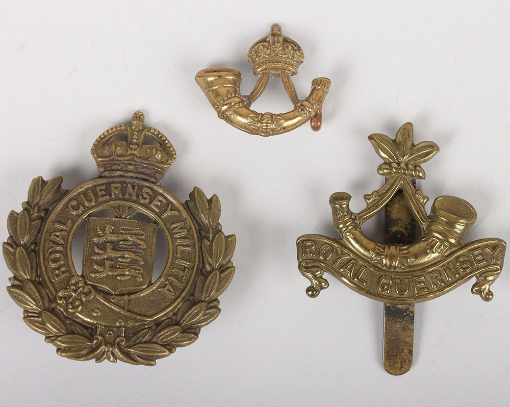 #226 – Scarce Royal Guernsey Militia Cap Badge