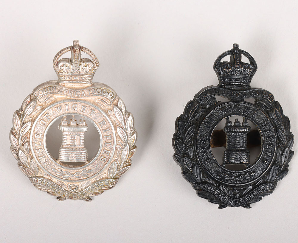 #254 – Isle of Wight Rifles Officers Cap Badges