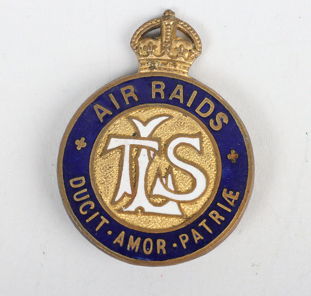 #271 – Scarce WW1 London Telephone Service Award Badge for Female Telephone Operators Who Volunteered to Stay at Their Posts During Zeppelin and Gotha Air Raids