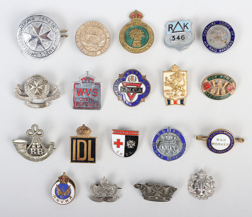 #272 – WW2 Service Badges