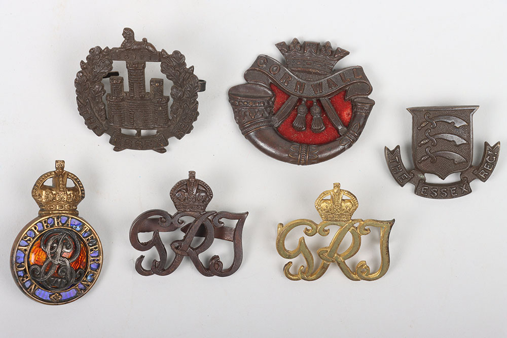 #282 – Grouping of British Officers Badges