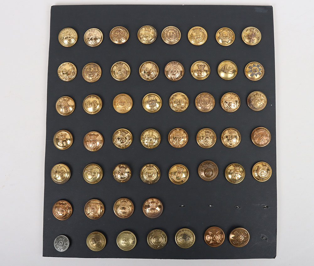 #289 – British Officers’ Gilt Tunic Buttons (1856-1881)