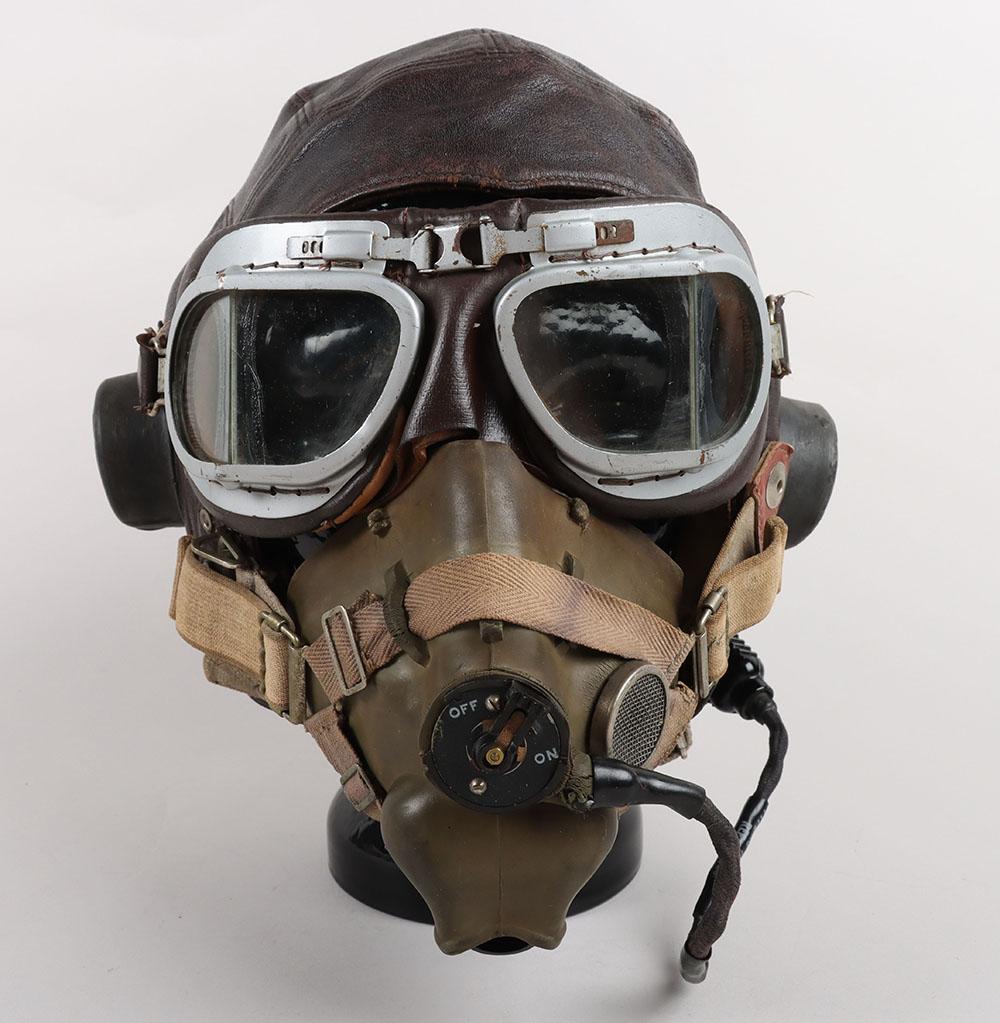 #389 – WW2 Royal Air Force C-Type Flying Helmet Set