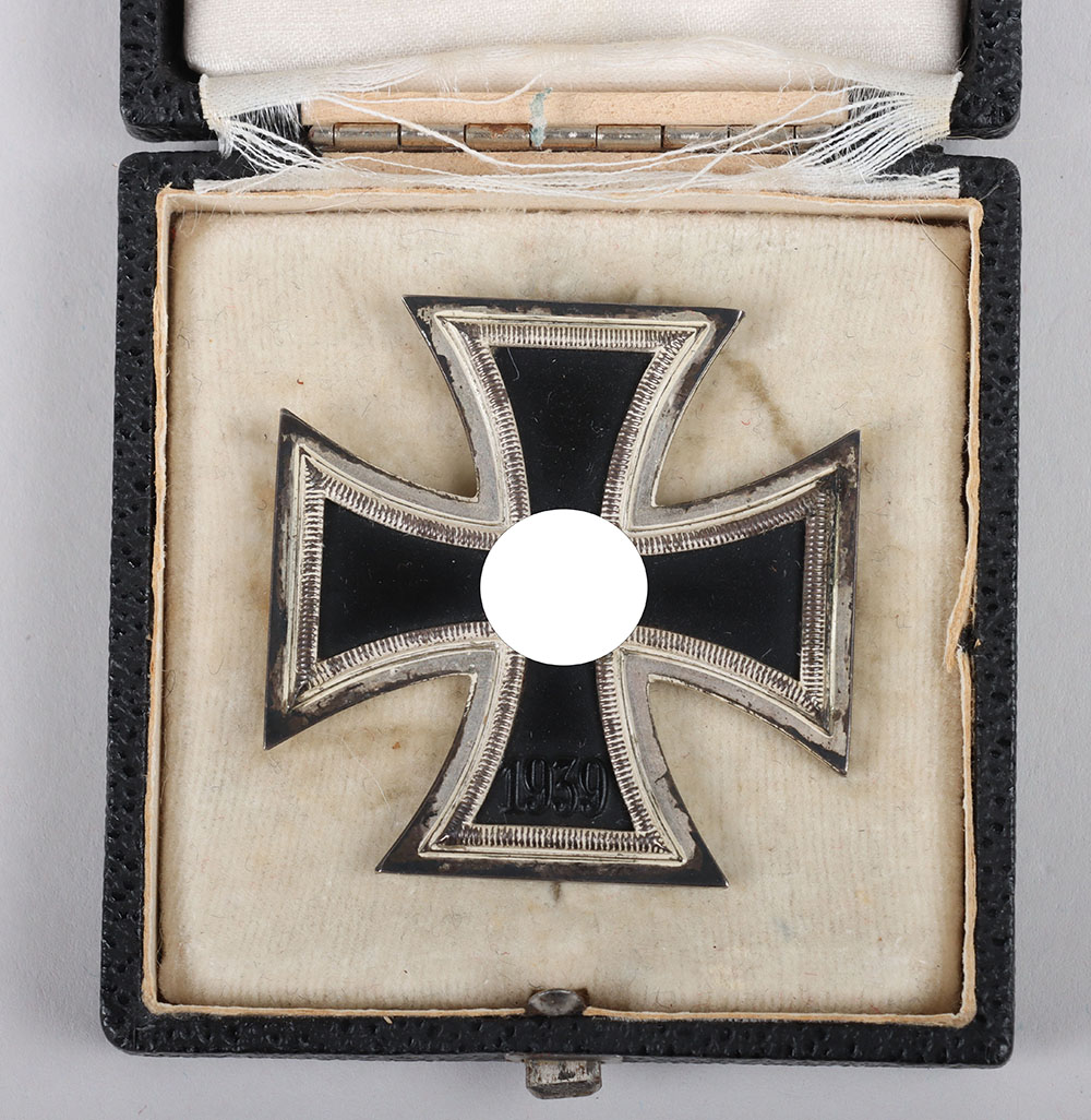 #657 – 1939 Iron Cross 1st Class by Wachtler & Lange, Mittweida with Box of Issue