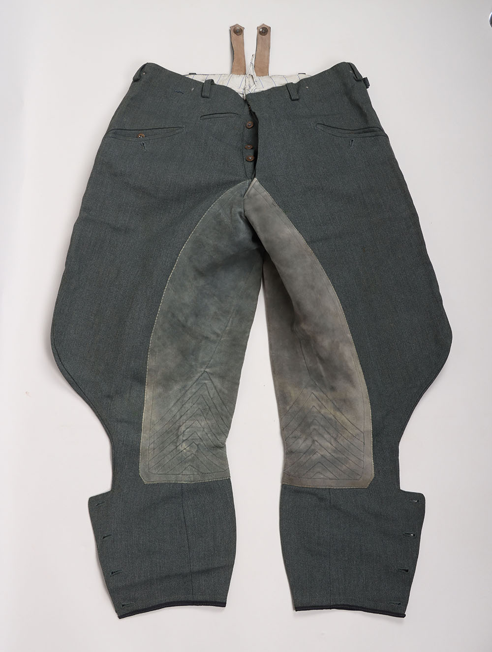 #817 – WW2 German Army Officers Breeches