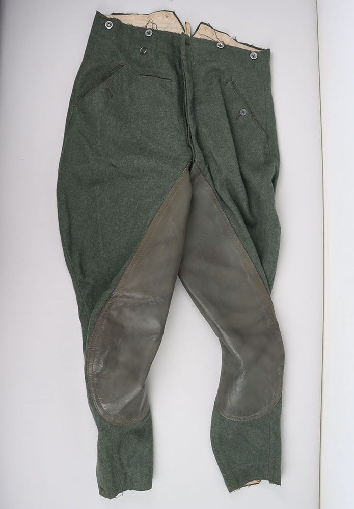 #818 – German Army (Heer) / Waffen-SS M-43 Breeches