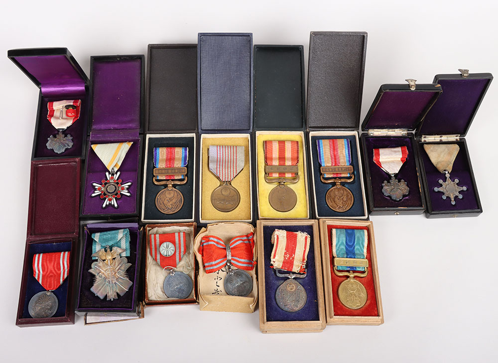 #869 – Grouping of Japanese Military Medals