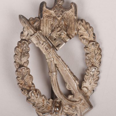 #415 – WW2 German Army / Waffen-SS Infantry Assault Badge in Silver by E.F. Wiedmann