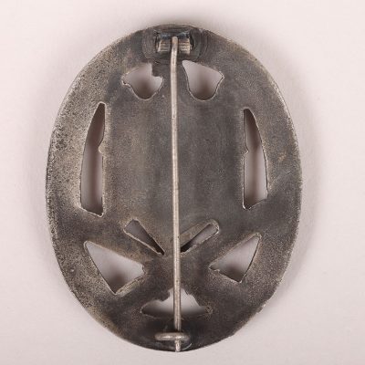 #418 – WW2 German Army / Waffen-SS General Assault Badge by R. Karneth, Gablonz