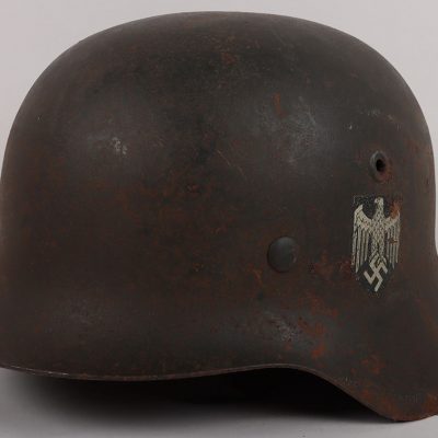 #481 – WW2 German Army M-42 Single Decal Steel Combat Helmet