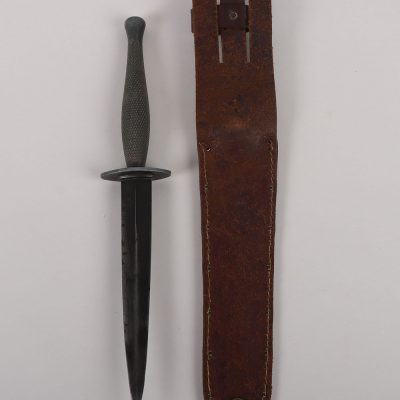 #674 – Scarce WW2 Canadian Parkerised Stiletto Fighting Knife