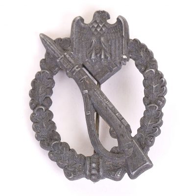 #202 – WW2 German Army / Waffen-SS Infantry Assault Badge in Silver, by GWL