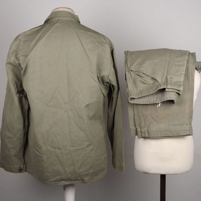 #213 – WW2 USMC P41 HBT Jacket and Trousers Original