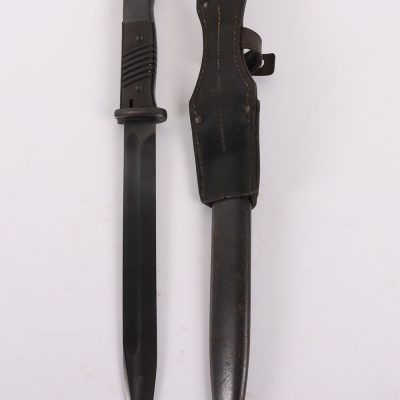 #687 – WW2 German K98 Combat Bayonet with Matching Numbers