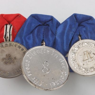 #79-1340 – Two medal bars