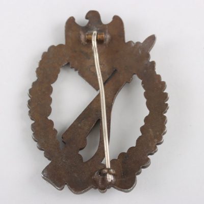 #79-1477 – Infantry Assault Badge in Bronze ‘FLL’