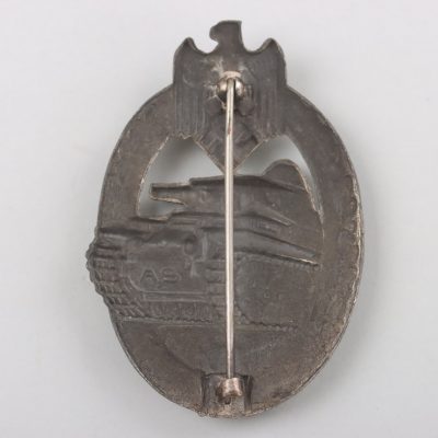 #79-1499 – Tank Assault Badge in Silver ‘A.Scholze’