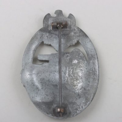 #79-1509 – Tank Assault Badge in Silver ‘Meybauer’